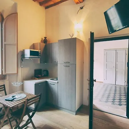 Mazzini Int.1 Apartment *